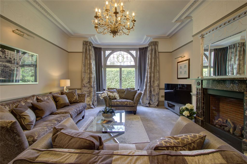 Property photo 3 of 42 Drawing Room