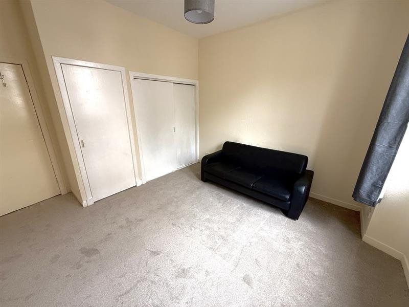 Property photo 2 of 6 8Fda0E6d-3Bd1-40E4-8Acb-28Bea1c16d13