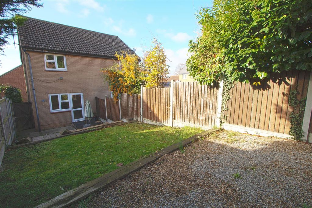 Property photo 1 of 9 Garden11.Jpg