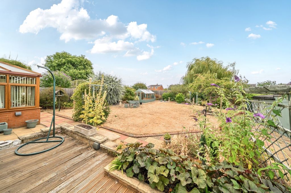 Property photo 2 of 27 1498207-11-6A674572c09F9