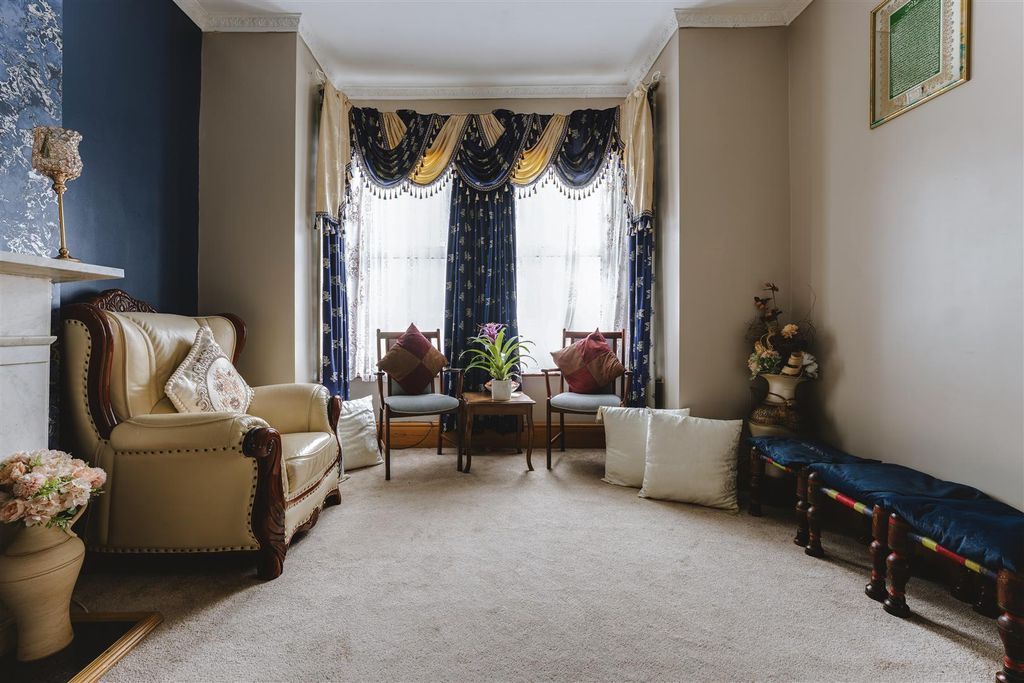 Property photo 3 of 23 Atherden Road-3.Jpg