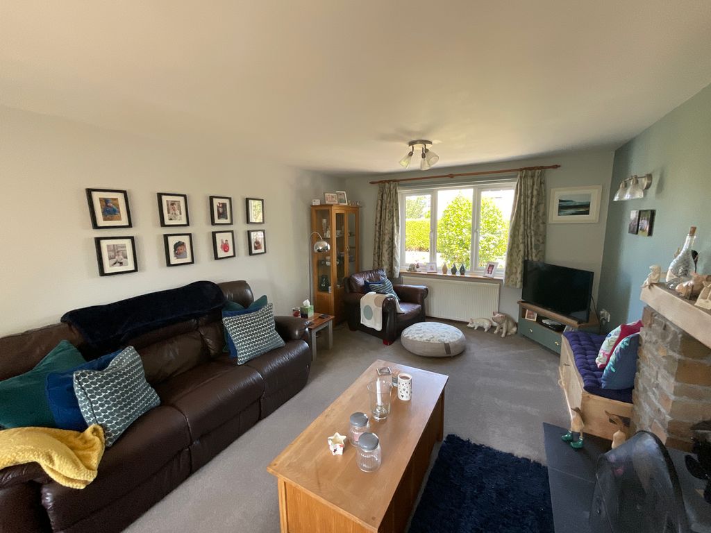 Property photo 3 of 18
