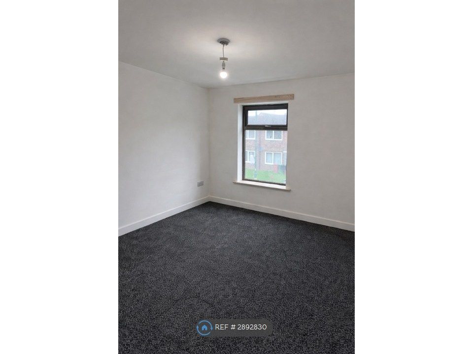Property photo 3 of 4