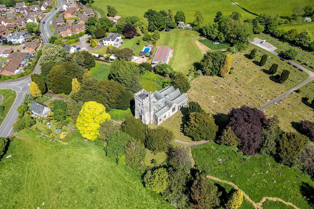 Property photo 2 of 19