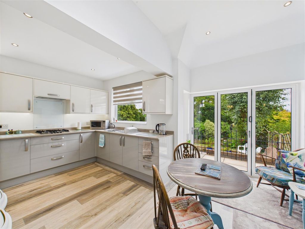 Property photo 2 of 13 Dining Kitchen