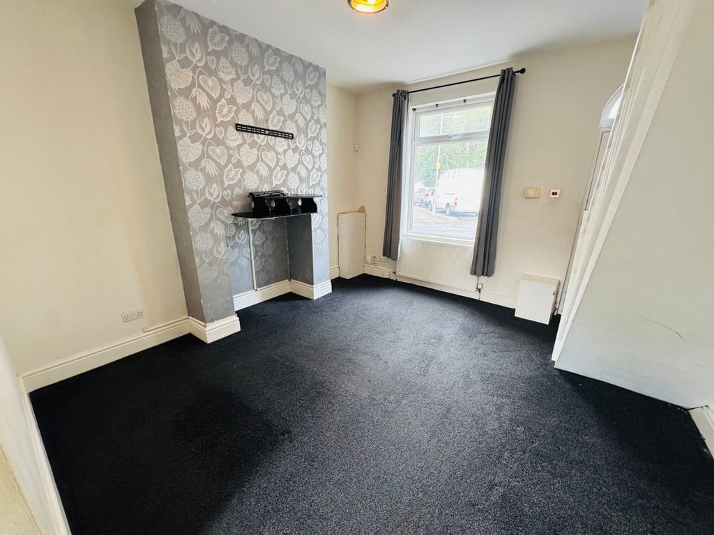 Property photo 3 of 9 Photograph