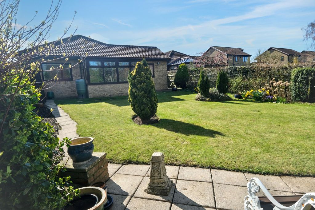 Property photo 3 of 16 Photo 5