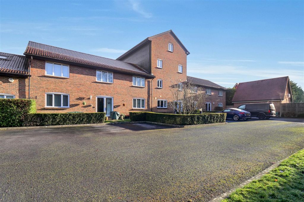 Property photo 1 of 16 2.Jpg