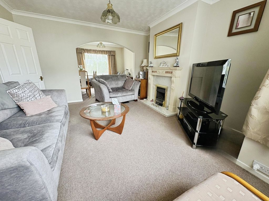 Property photo 3 of 18 Photo 15