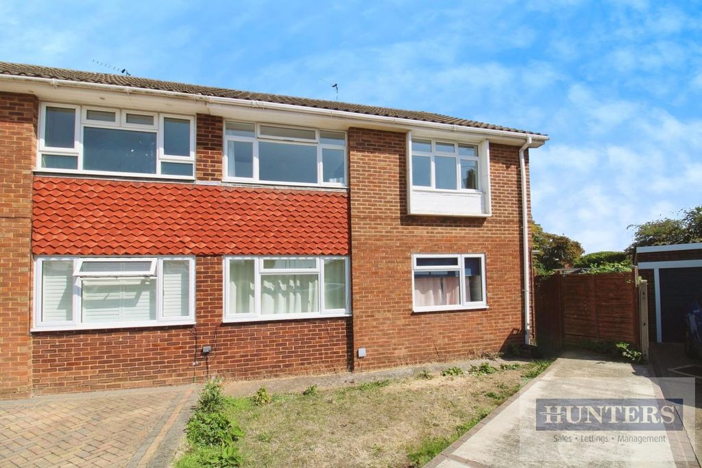 Property photo 1 of 10 External