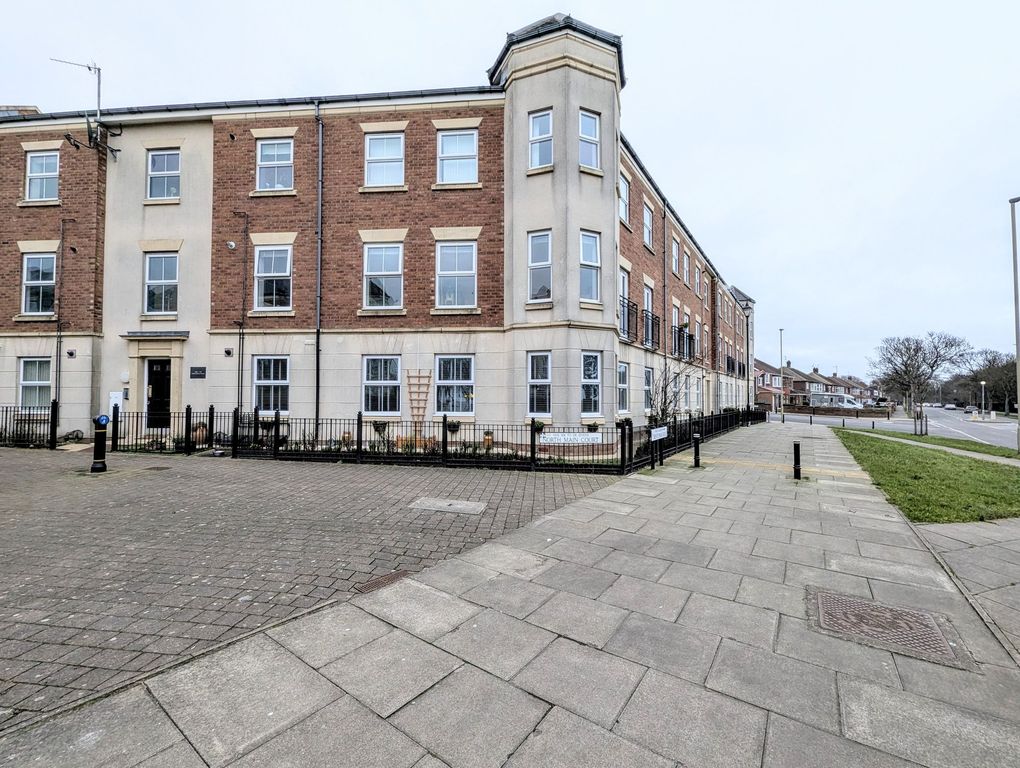 Property photo 3 of 17