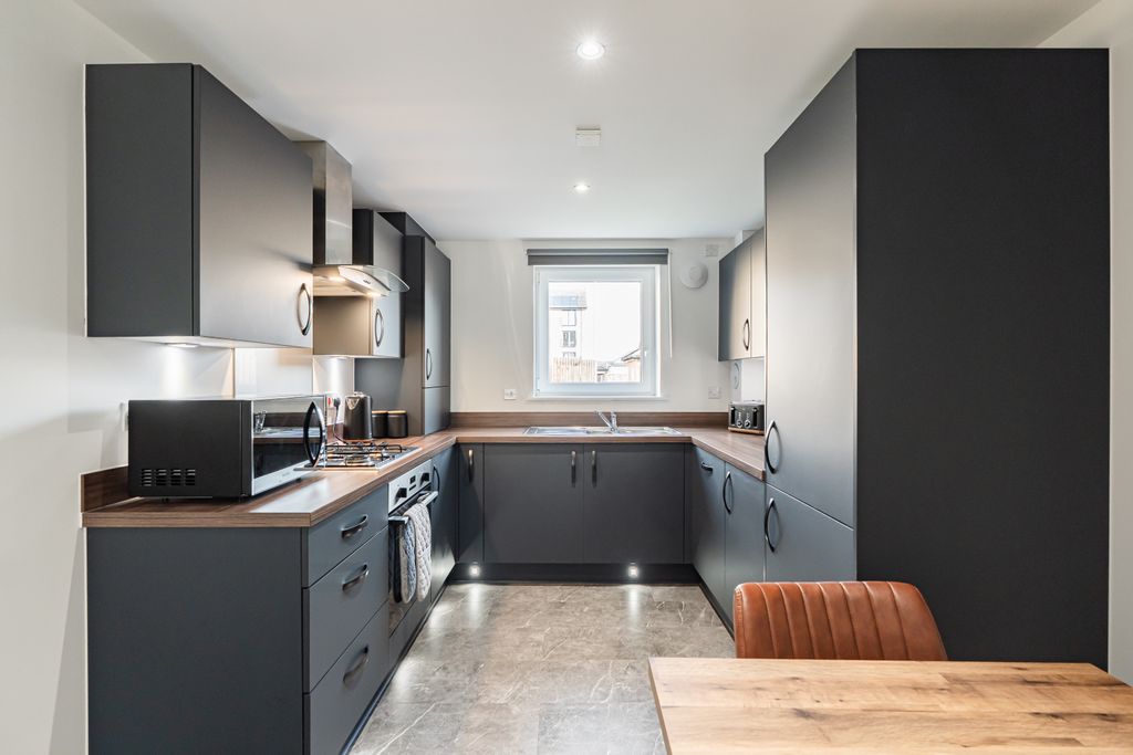 Property photo 2 of 17 Property Image 2