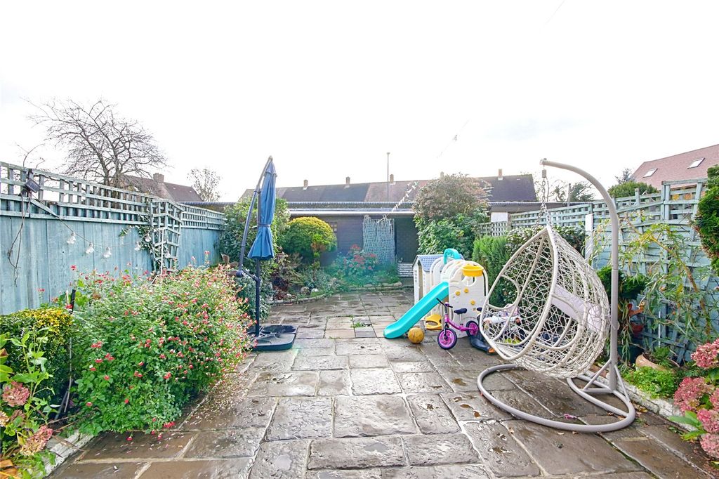 Property photo 2 of 17 Picture No. 20