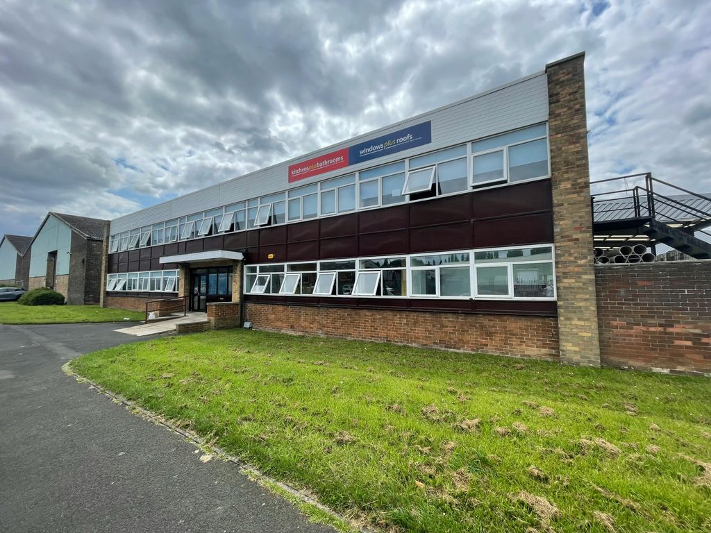 Property photo 1 of 9 Photo Main