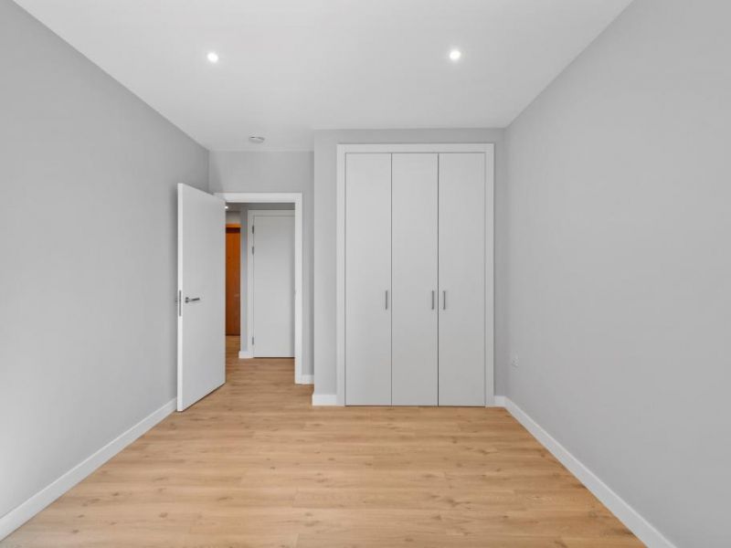 Property photo 1 of 44