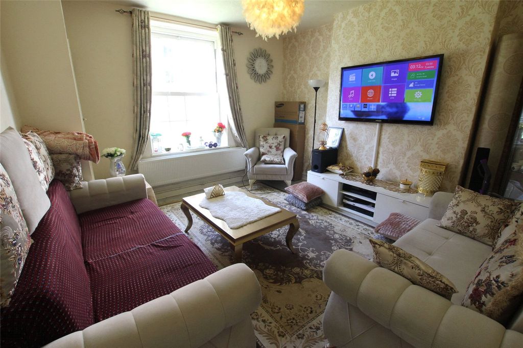 Property photo 2 of 7 Picture No. 06
