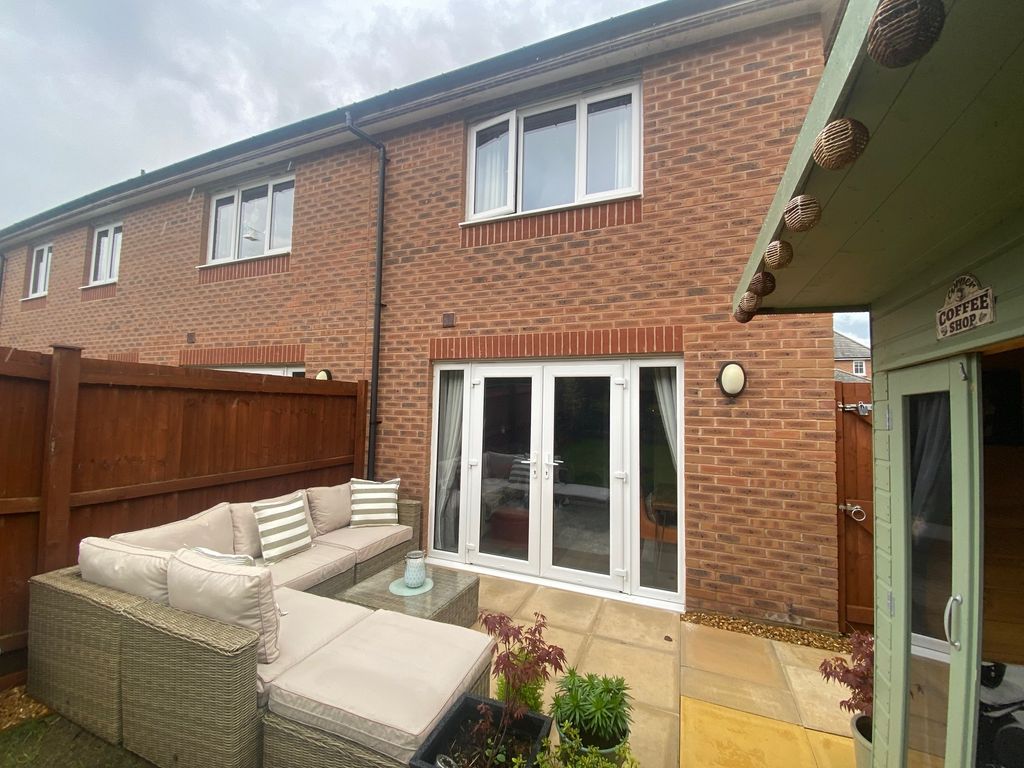 Property photo 2 of 8