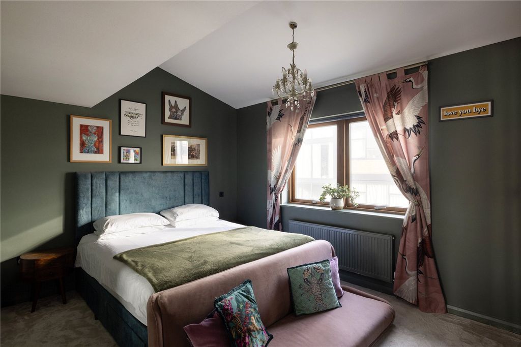 Property photo 3 of 29 Picture No. 38