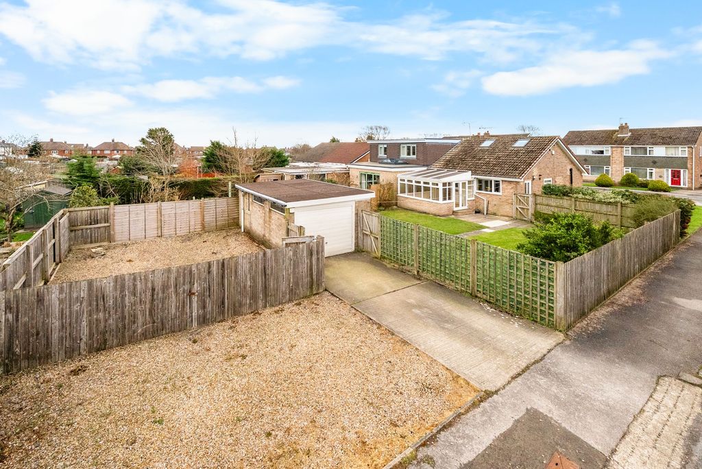 Property photo 2 of 14