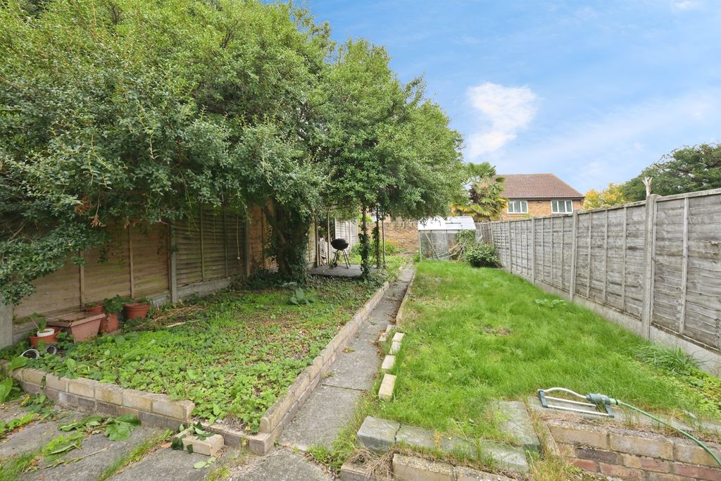 Property photo 3 of 18