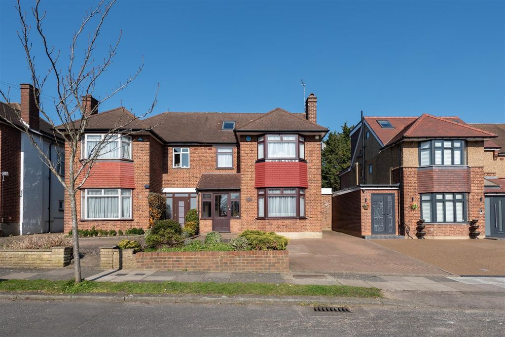 Property photo 1 of 23 Sheringham 2.Jpg