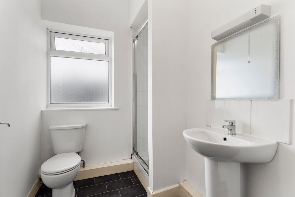 Property photo 3 of 12 Shower Room