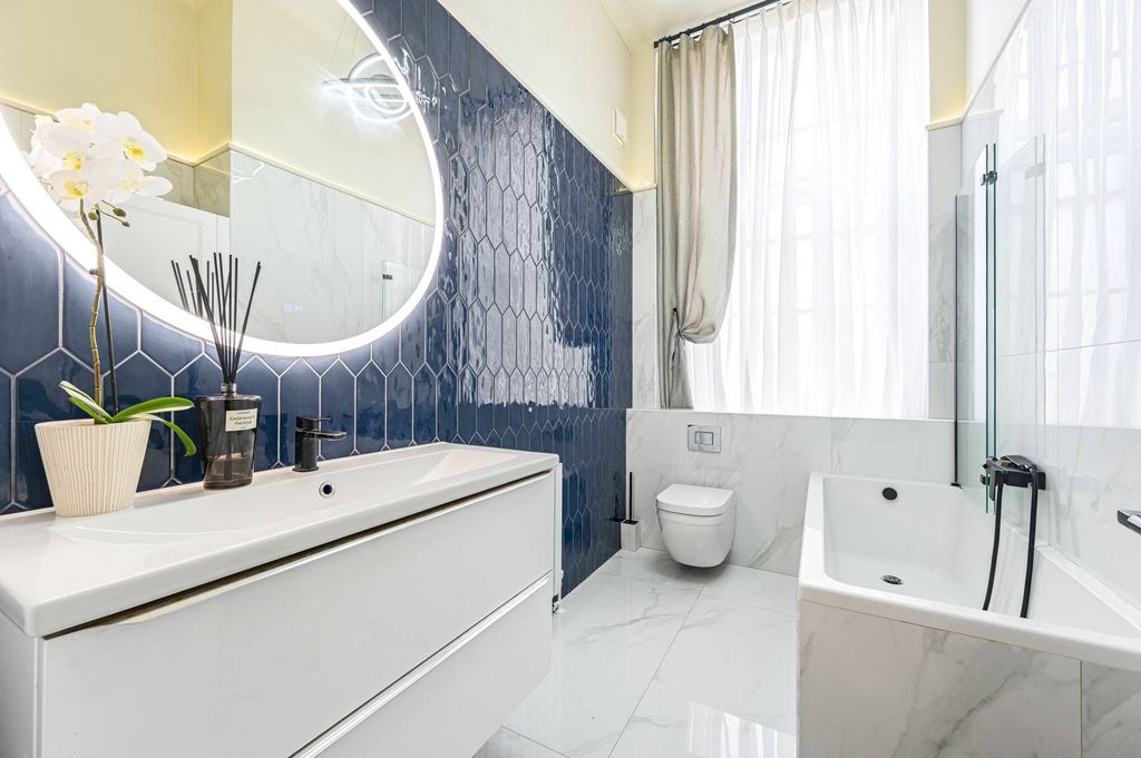 Property photo 3 of 24