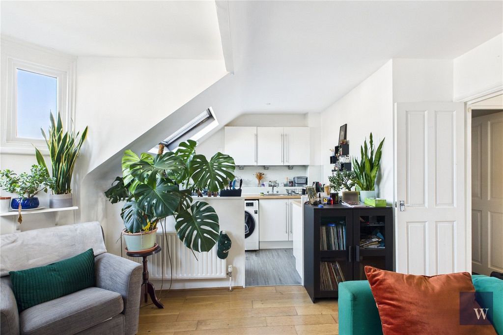 Property photo 2 of 11 Picture No. 05