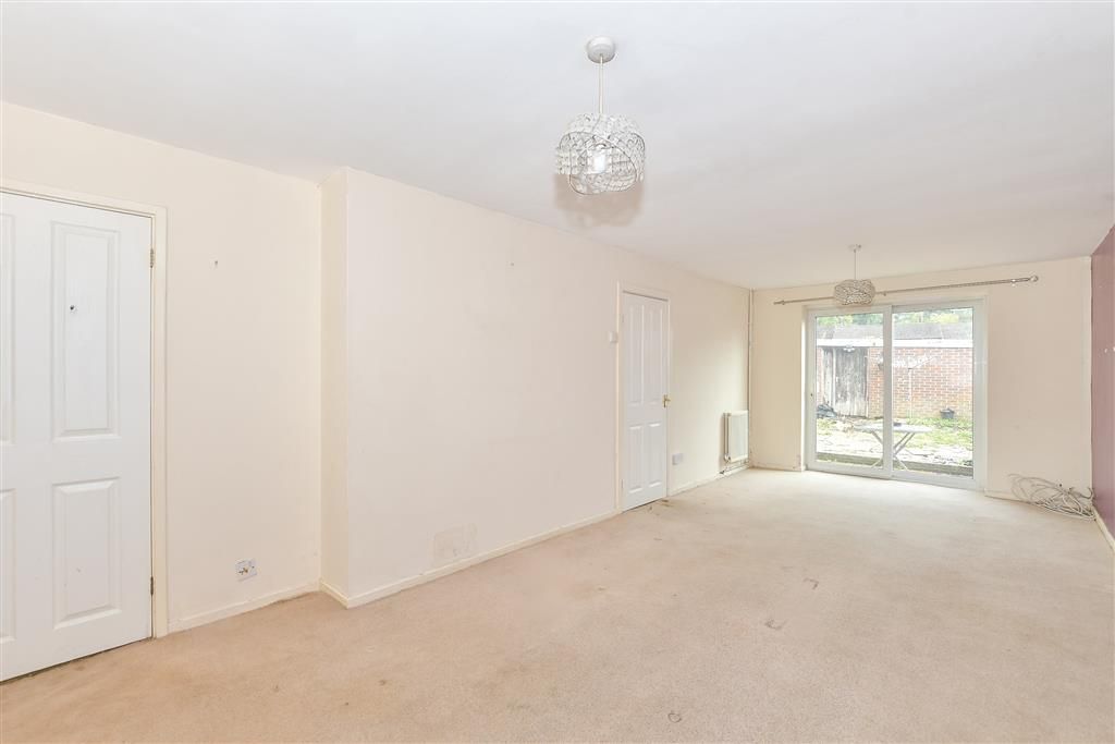 Property photo 3 of 8 Lounge/ Dining Room