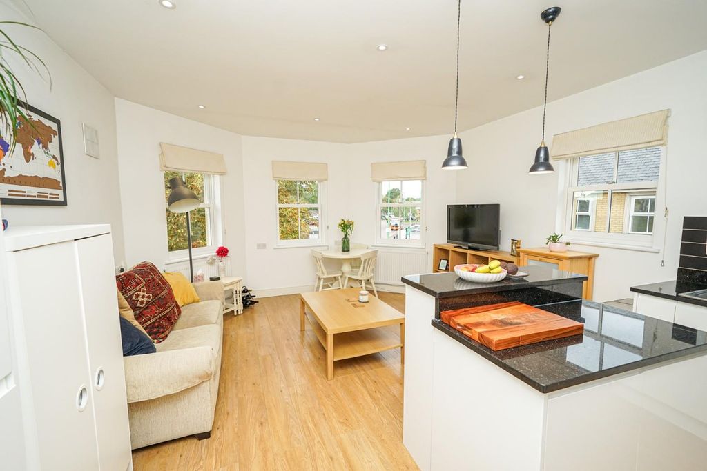 Property photo 2 of 16