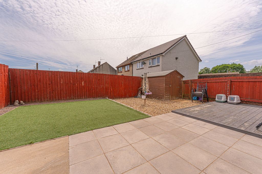 Property photo 2 of 24
