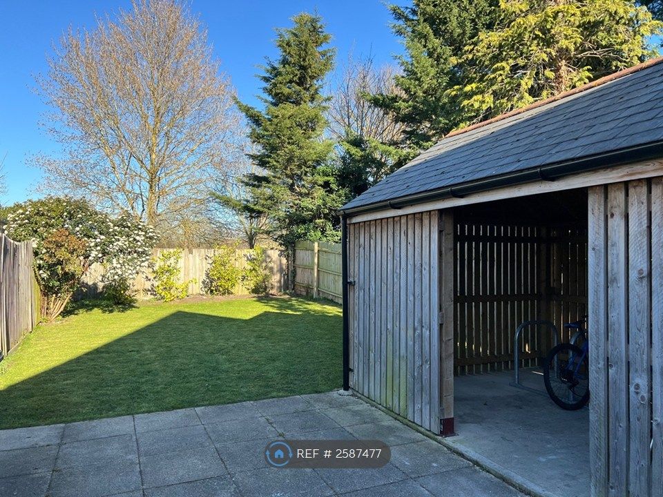 Property photo 3 of 7 Bike Shed &amp; Garden