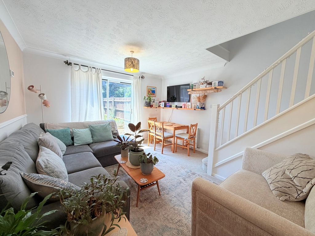 Property photo 2 of 12 Image