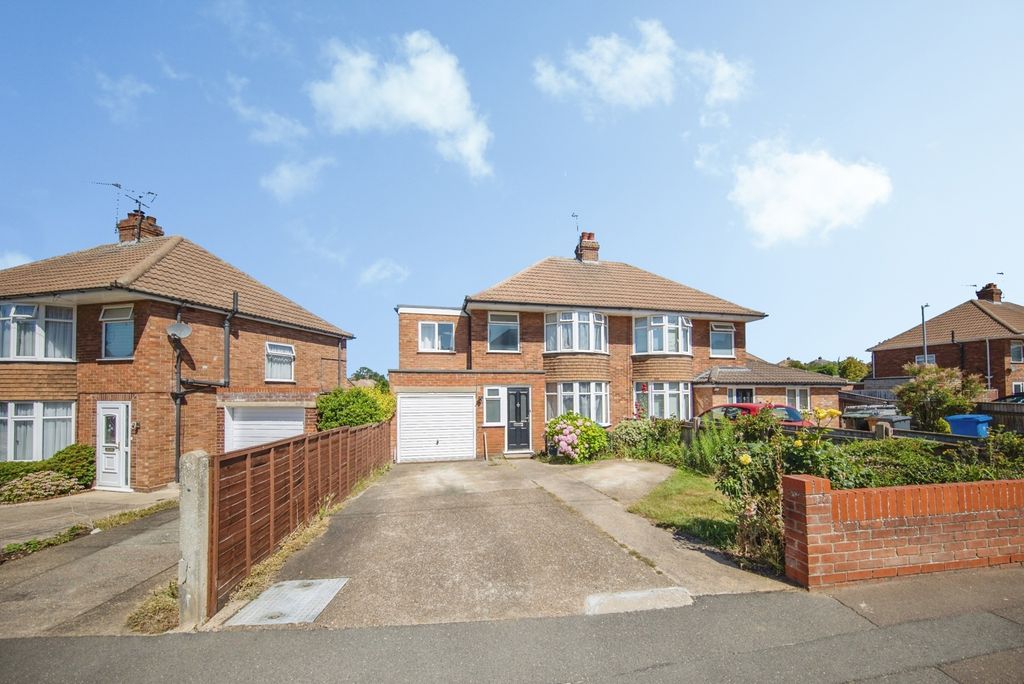 Property photo 1 of 20 Pbox-Img.Jpg