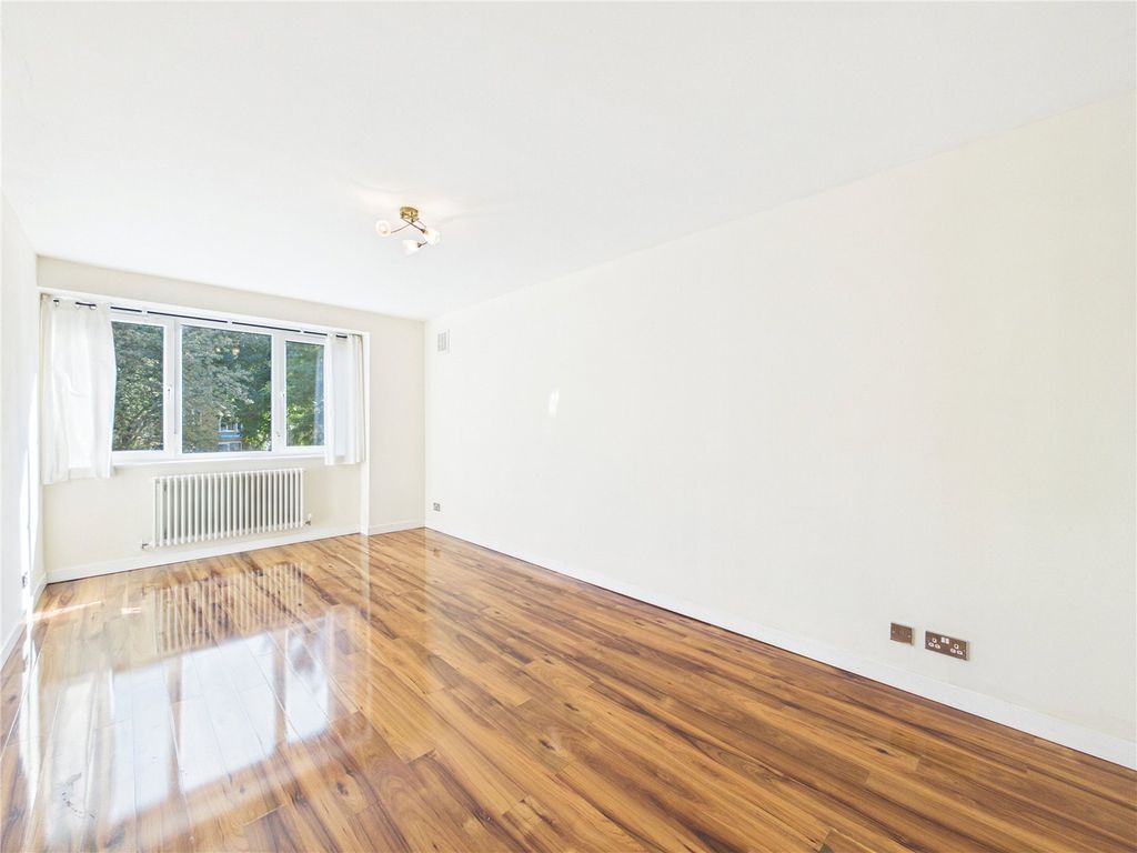 Property photo 3 of 13 Picture No. 07