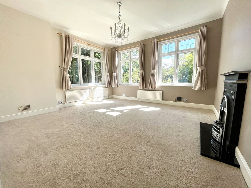 Property photo 3 of 11 Picture No. 05