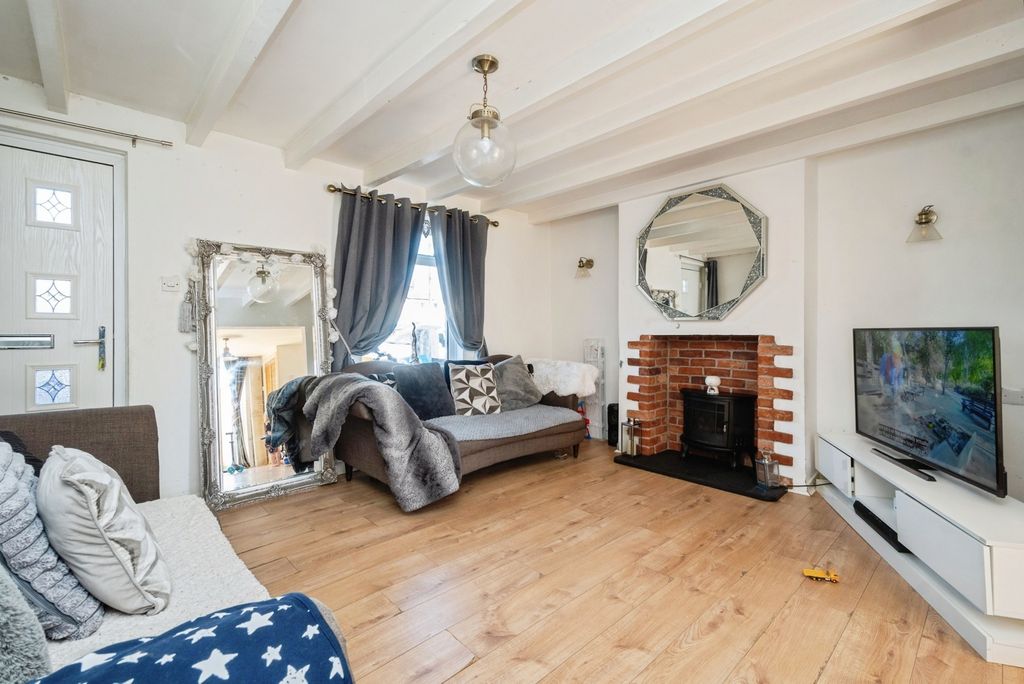 Property photo 3 of 14 Pbox-Img.Jpg