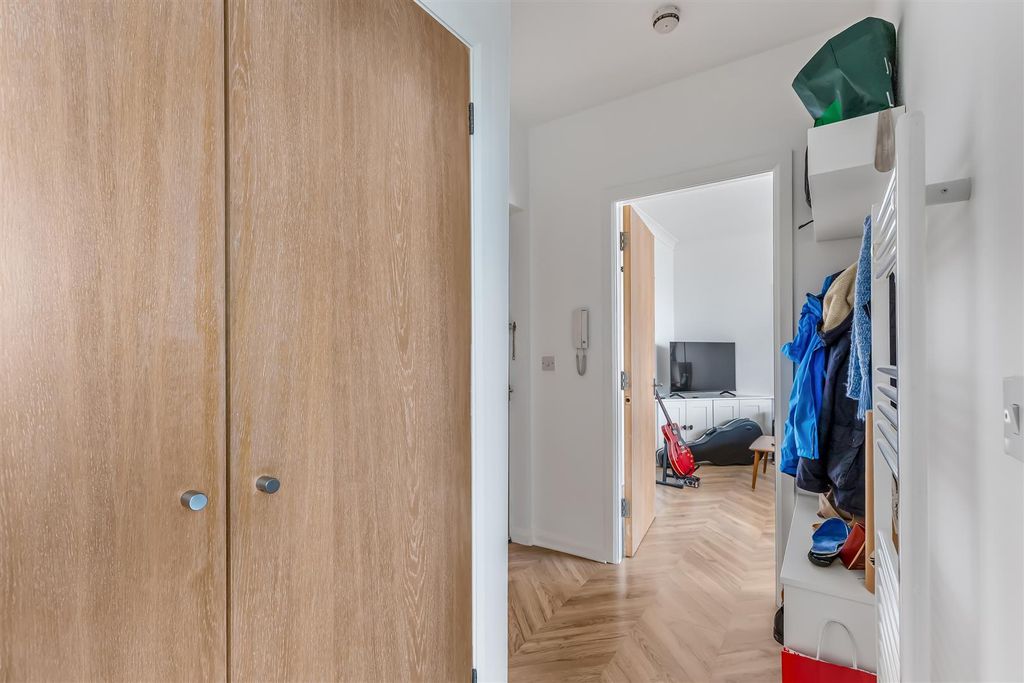 Additional image 12 of 1 bed flat for saleParish Gate, Burley In Wharfedale, Ilkley LS29