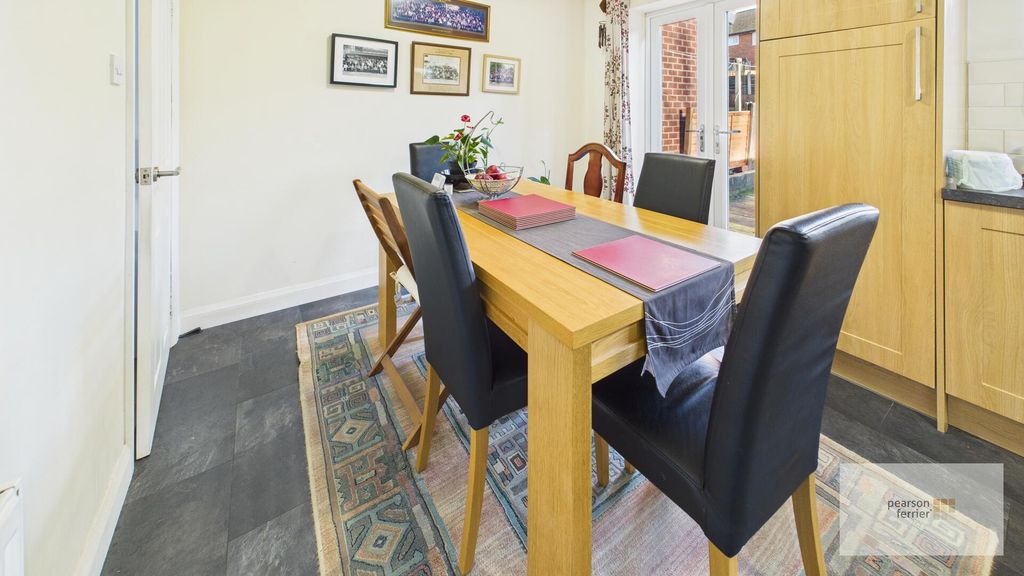 Property photo 3 of 14 Dining Room