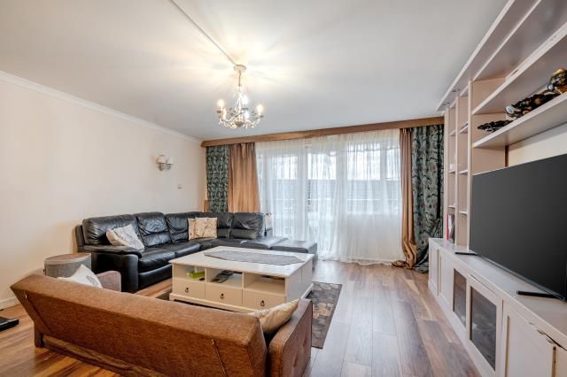 Property photo 2 of 15 Reception Room