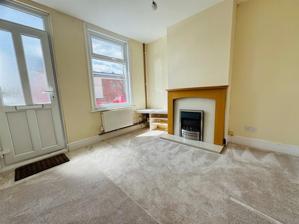 Property photo 2 of 14 Living Room: