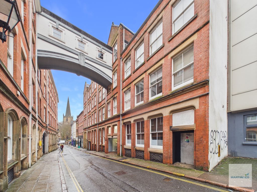 Property photo 1 of 11 Cam03394G0-Pr0441-Still015