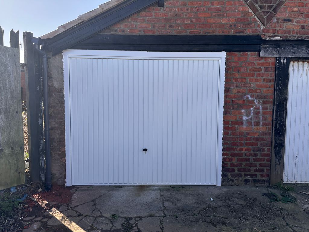 Property photo 2 of 7 Img_5575