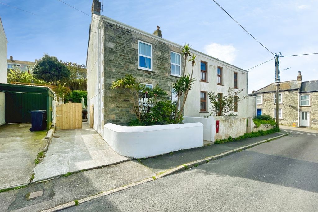 Property photo 1 of 17 Pbox-Img.Jpg