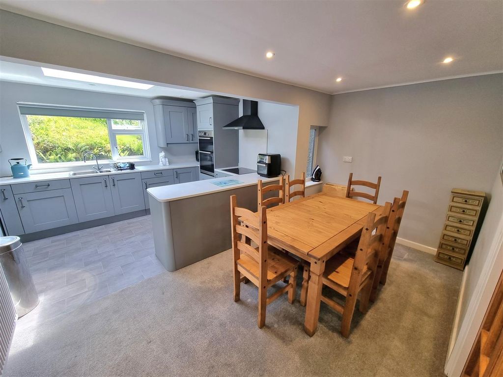 Property photo 2 of 24 Kitchen &amp; Dining.Jpg