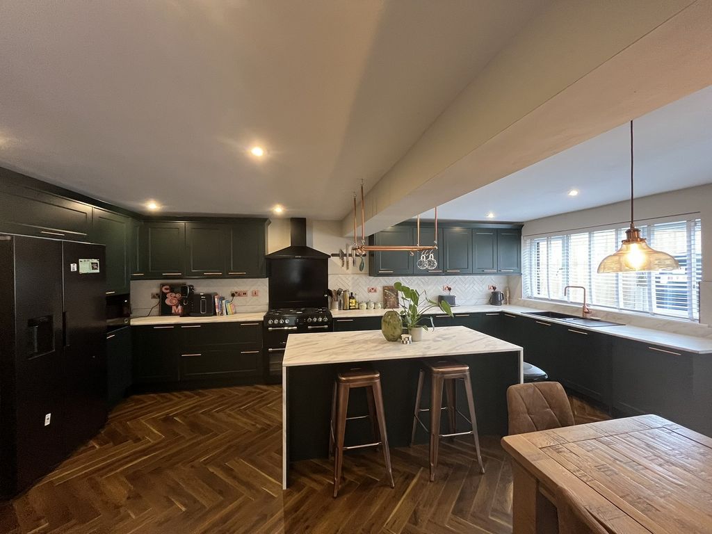 Property photo 3 of 16 Not Specified