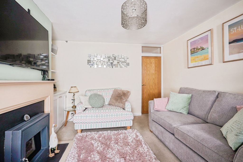 Property photo 3 of 13 Pbox-Img.Jpg