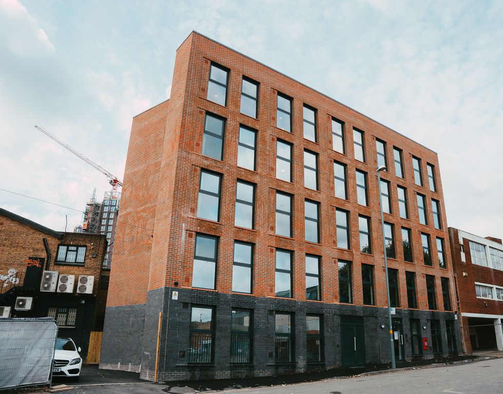 Property photo 1 of 22