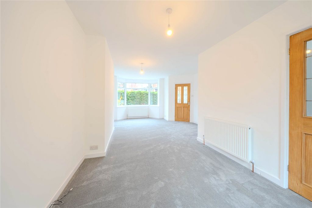 Property photo 2 of 17 Picture No. 15