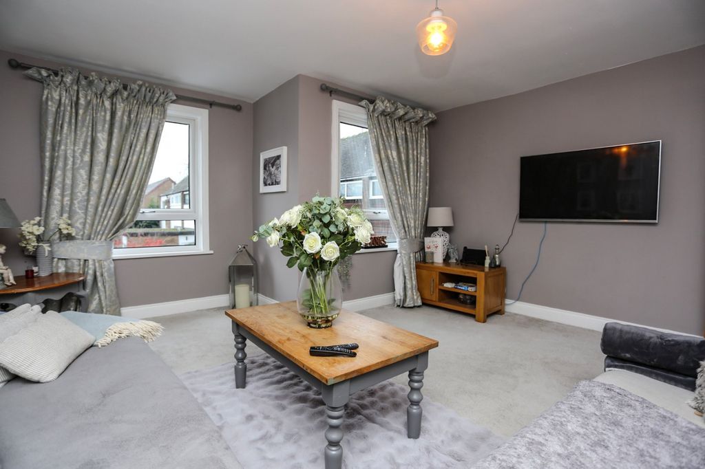 Additional image 14 of 3 bed end terrace house for saleMauldeth Close, Heaton Mersey, Stockport SK4